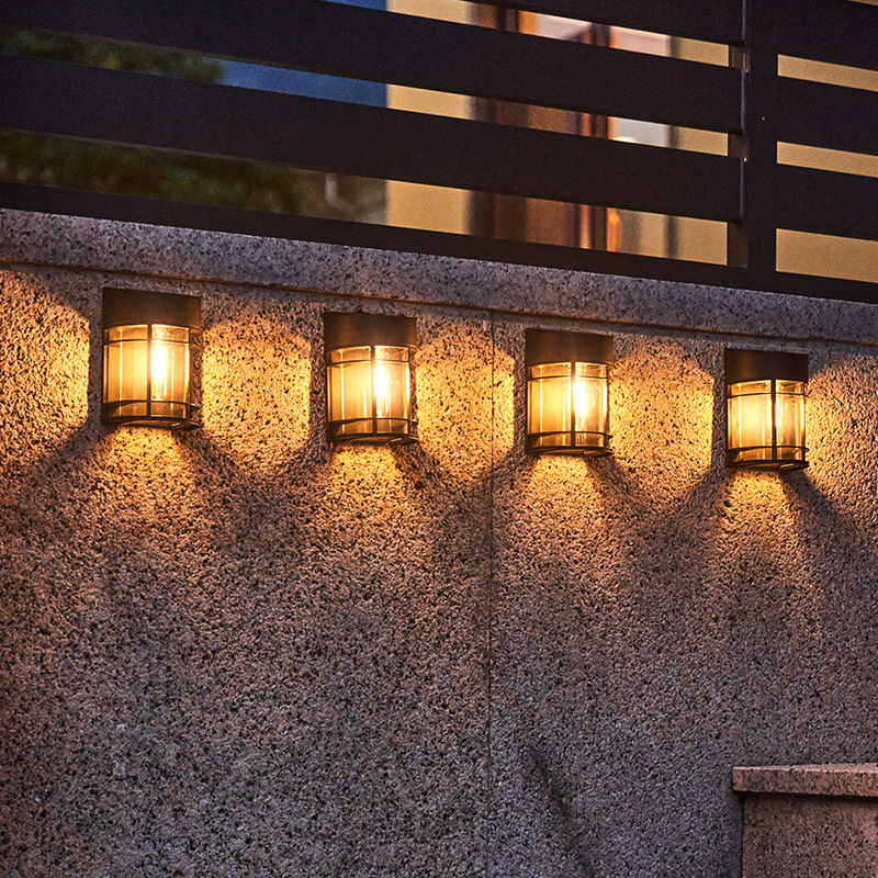 Smart Garden Fence & Balcony Hanging Planter - ไฟสวน LED พลังงานแสงอาทิตย์ สำหรับภายนอกอาคาร กันน้ำ ควบคุมด้วยเซ็นเซอร์อัจฉริยะ